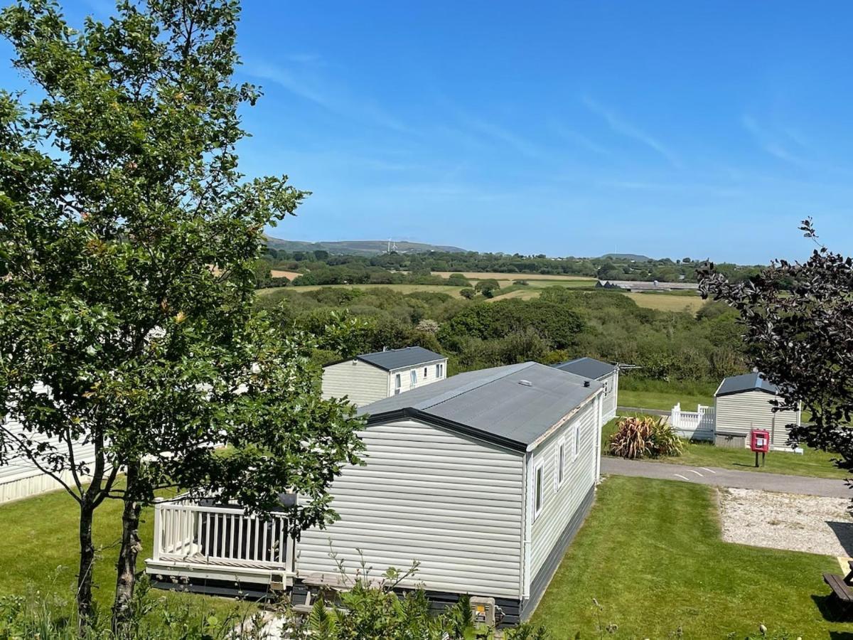 Luxury Caravan Cornwall Sleeps 4 Countryside View St Austell Buitenkant foto